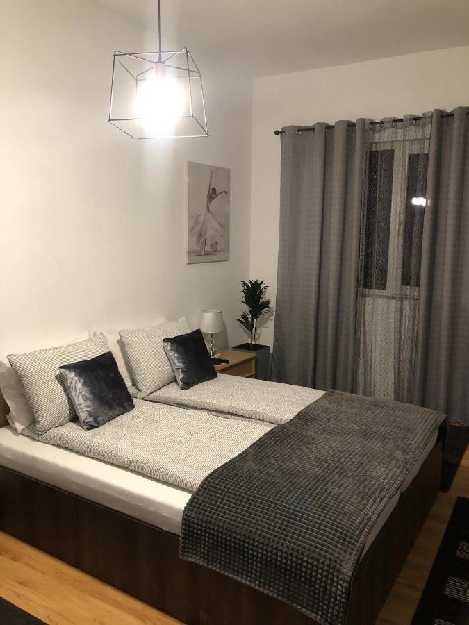 Apartament Basak 2 Apartment Deva Exterior photo